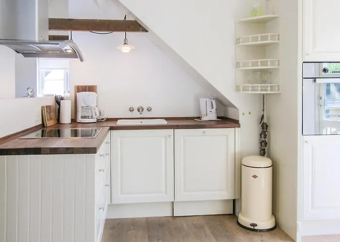 2 Bedroom In Apartamento Gudhjem